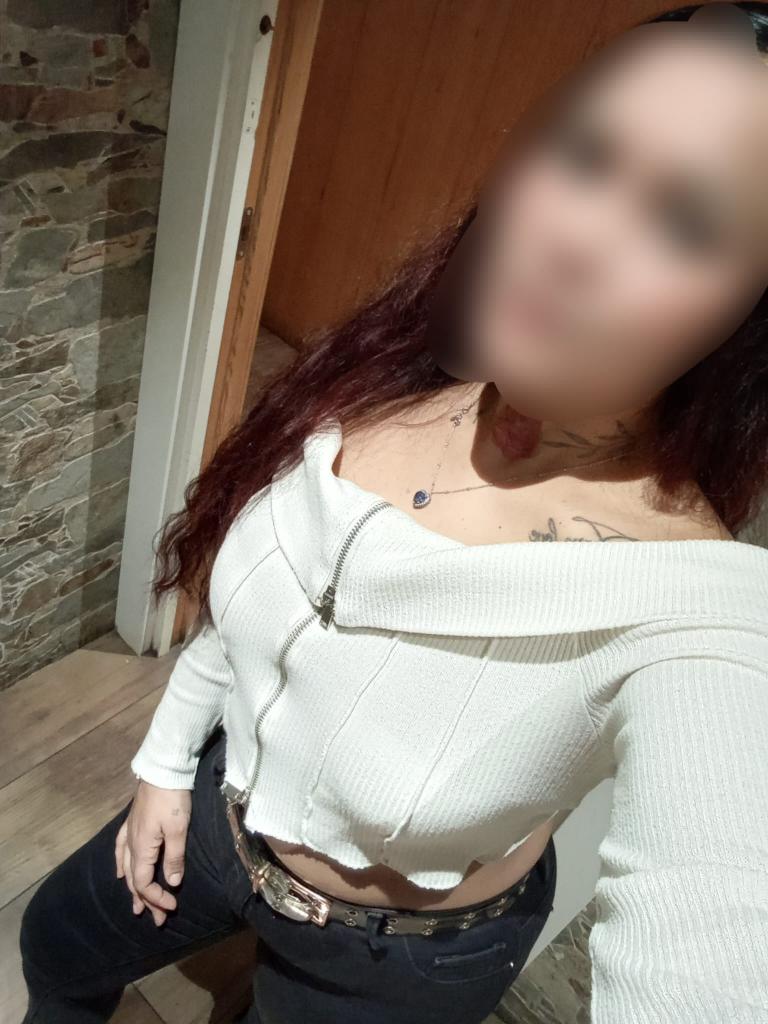 612457434: Chica busca chico en Pontevedra