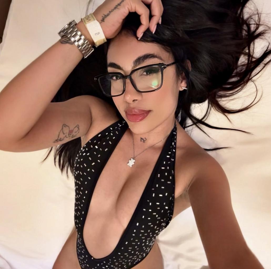 Chica busca chico en Tenerife: 