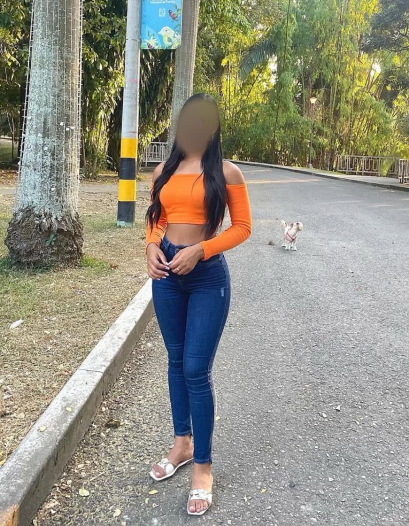 Chica busca chico en Almería: 