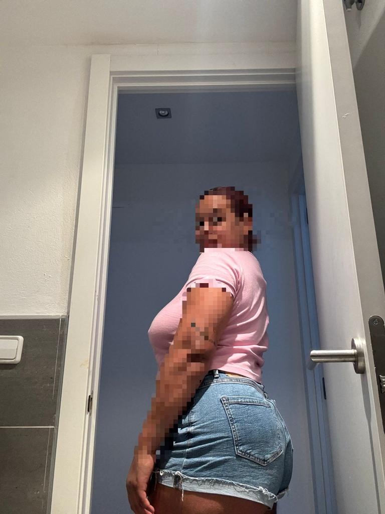 603708606: Chica busca chico en Barcelona