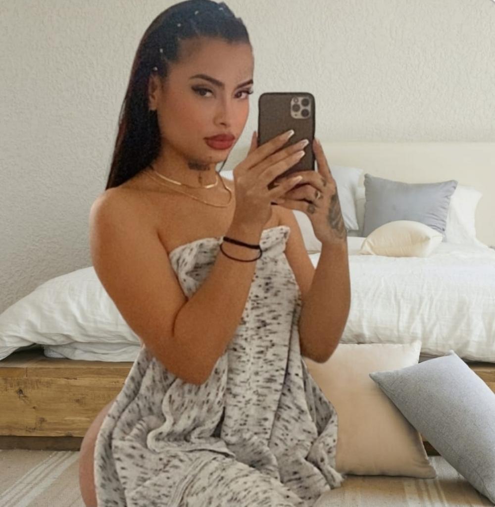 Chica busca chico en Barcelona: 