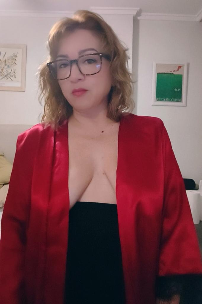 Chica busca chico en Alicante: 