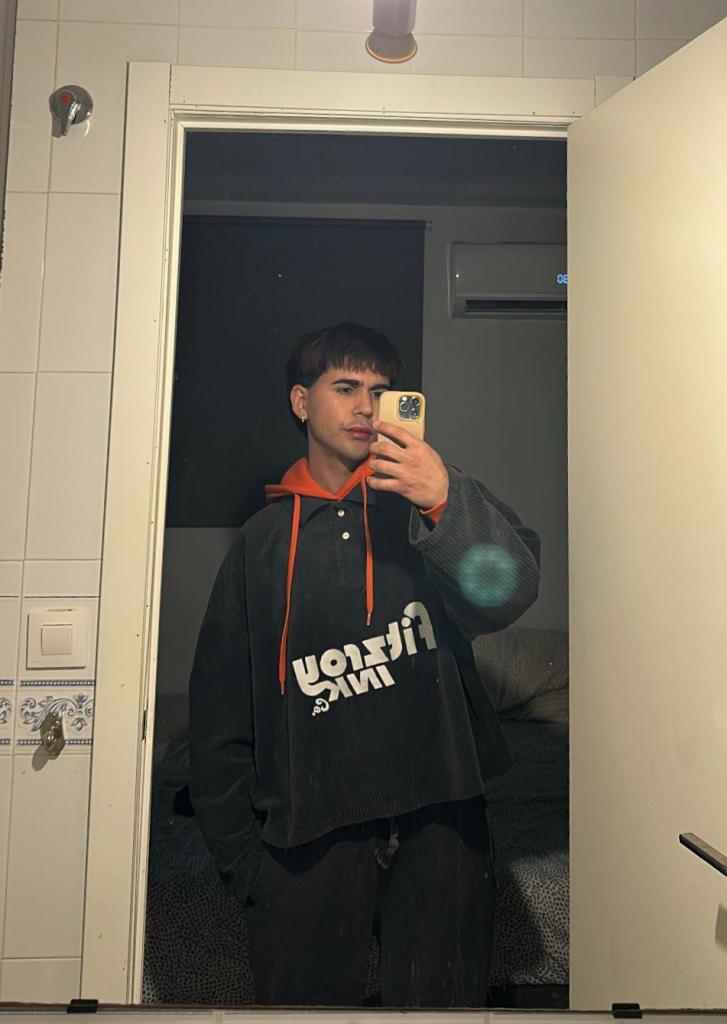 Chico busca chica en Cádiz: 