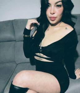 610407367: Chica busca chico en Barcelona