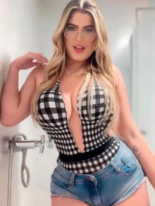 612428279: Chica busca chico en La Coruña