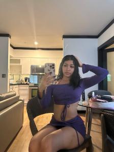 742067438: Chica busca chico en Sevilla