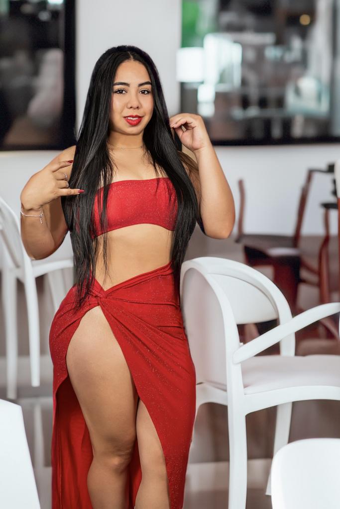 Chica busca chico en Alicante: Chica busca chico