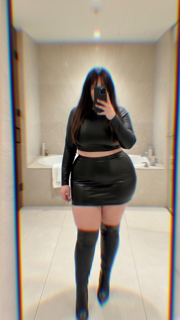 Chica busca chico en Ibiza: 