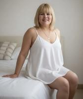 672533279: Chica busca chico en Gerona