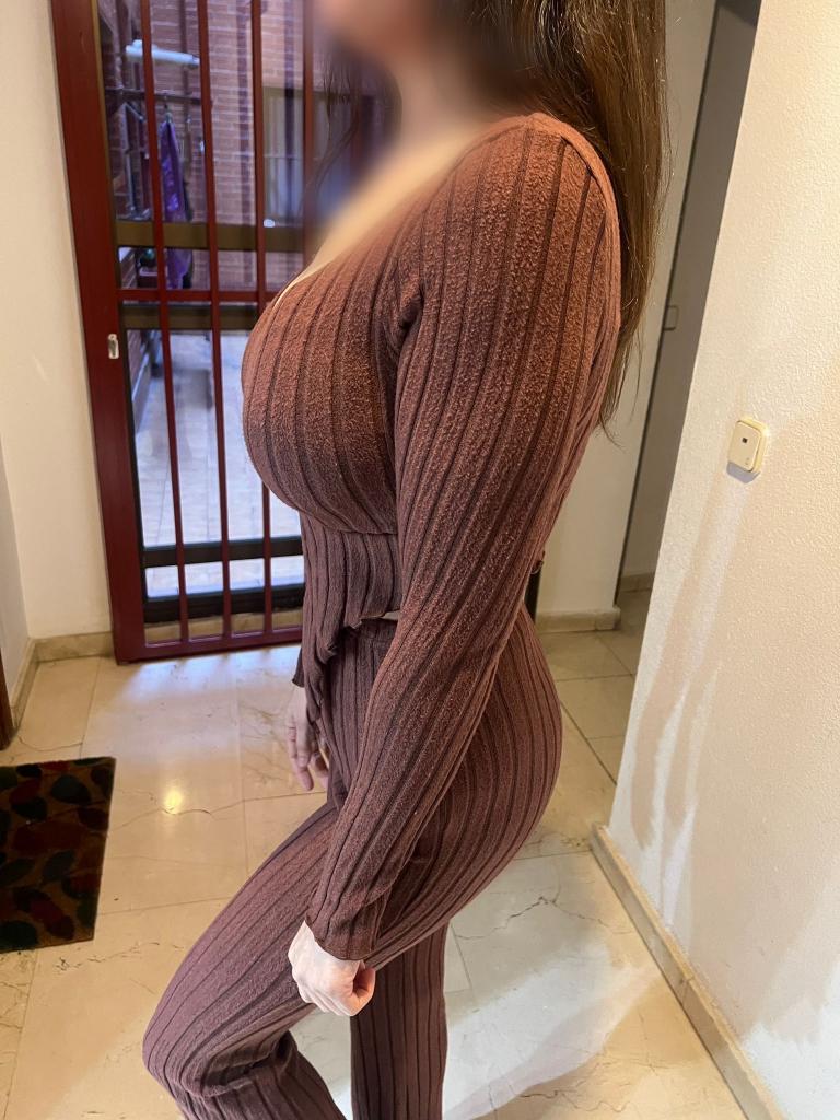 614986366: Chica busca chico en Madrid