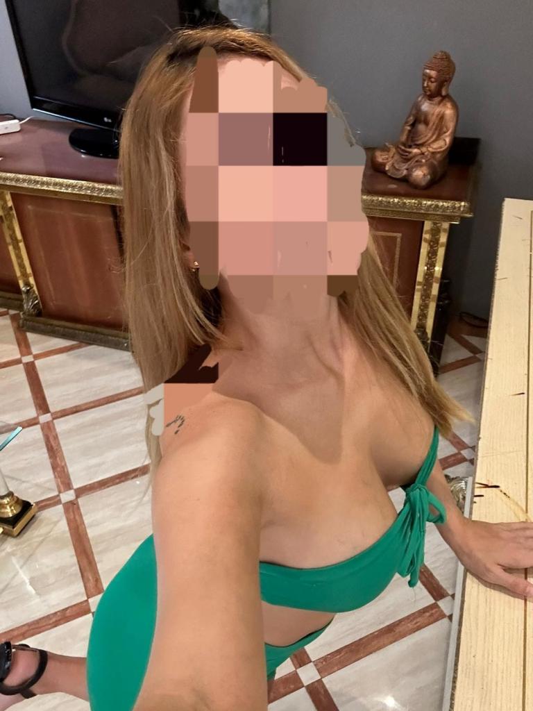 644821082: Chica busca chico en Barcelona