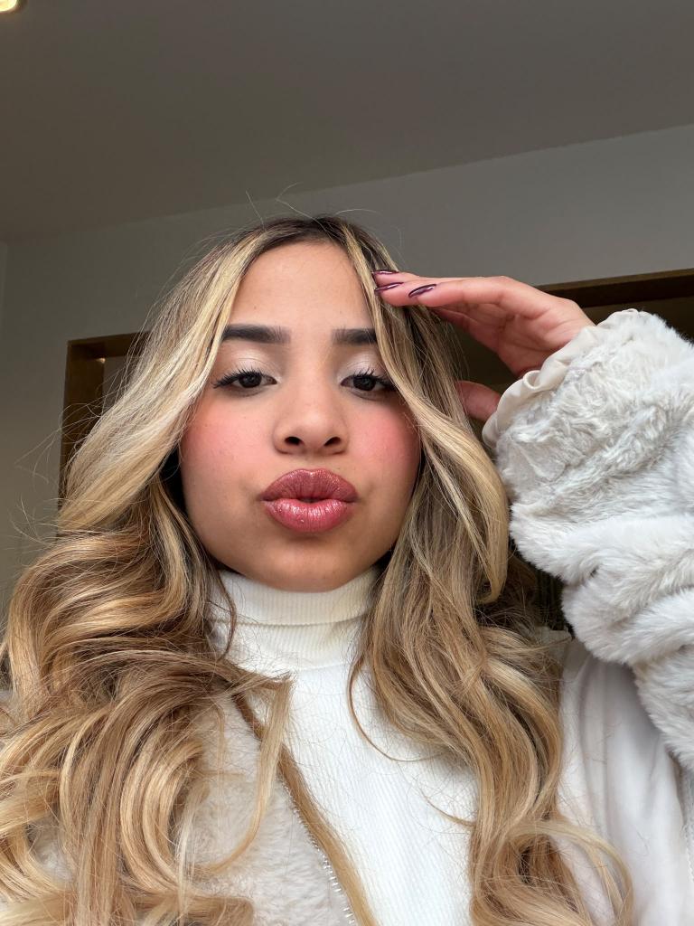 622938380: Chica busca chico en Pontevedra