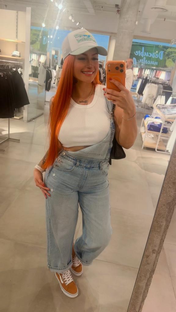 Chica busca chico en Cádiz: 