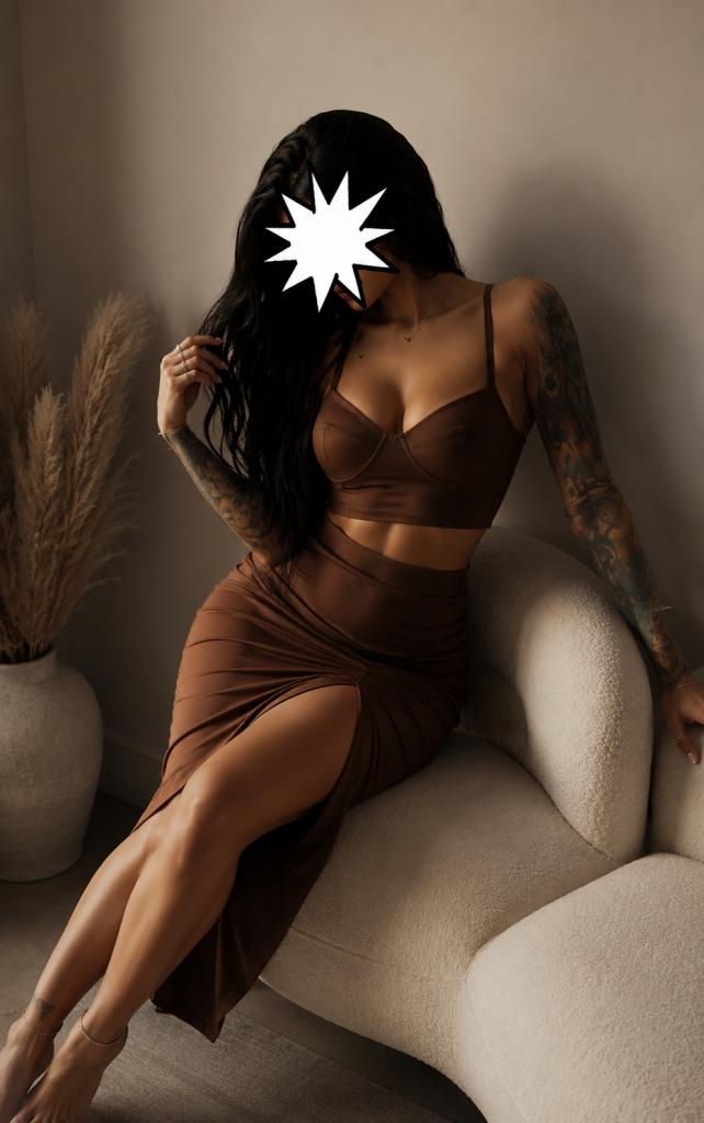 688394537: Chica busca chico en Madrid