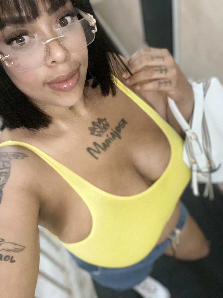 613898305: Chica busca chico en Alicante