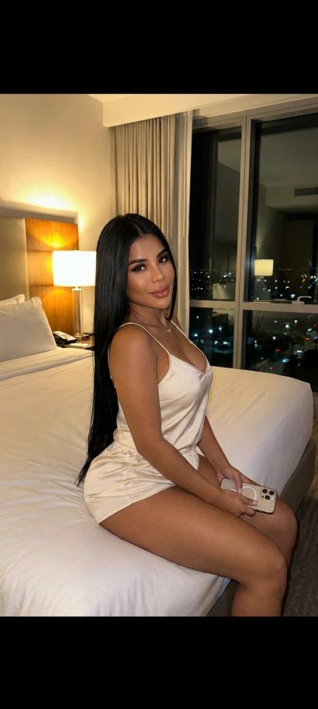 685990271: Chica busca chico en Valencia