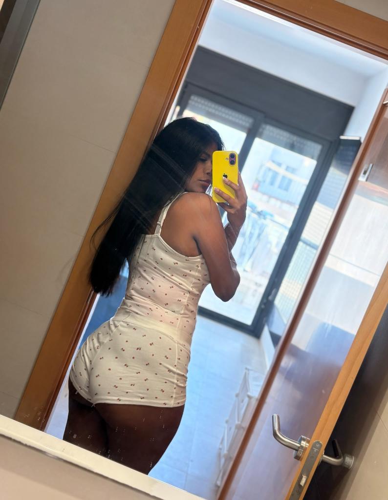 Chica busca chico en Cádiz: 