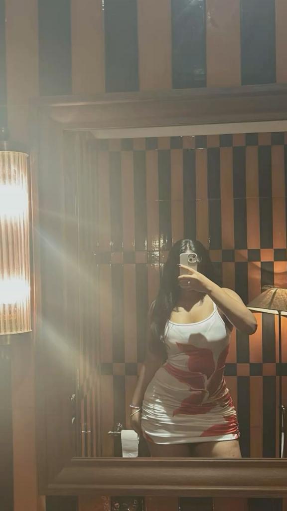 643742289: Chica busca chico en Mallorca