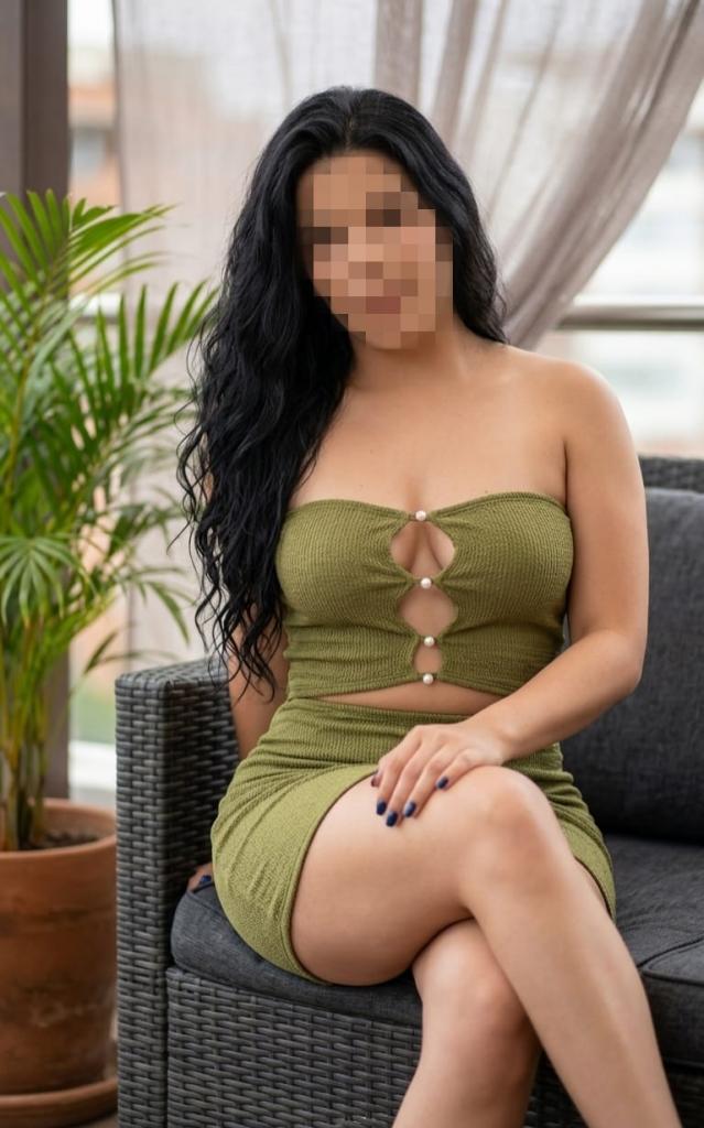 Chica busca chico en Ibiza: 