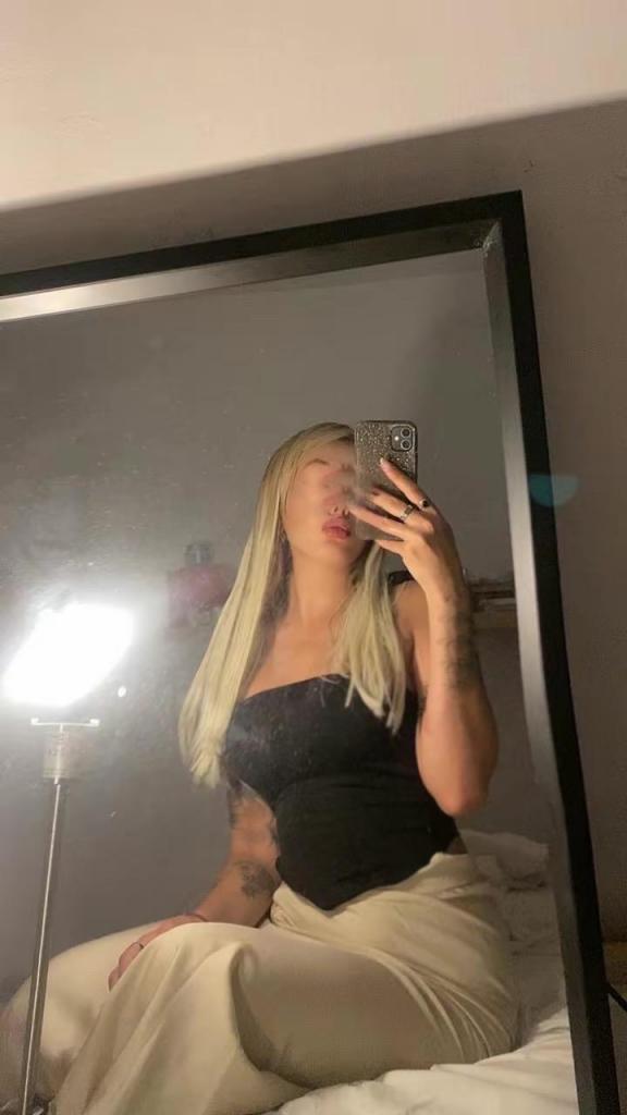 Chica busca chico en Mallorca: 
