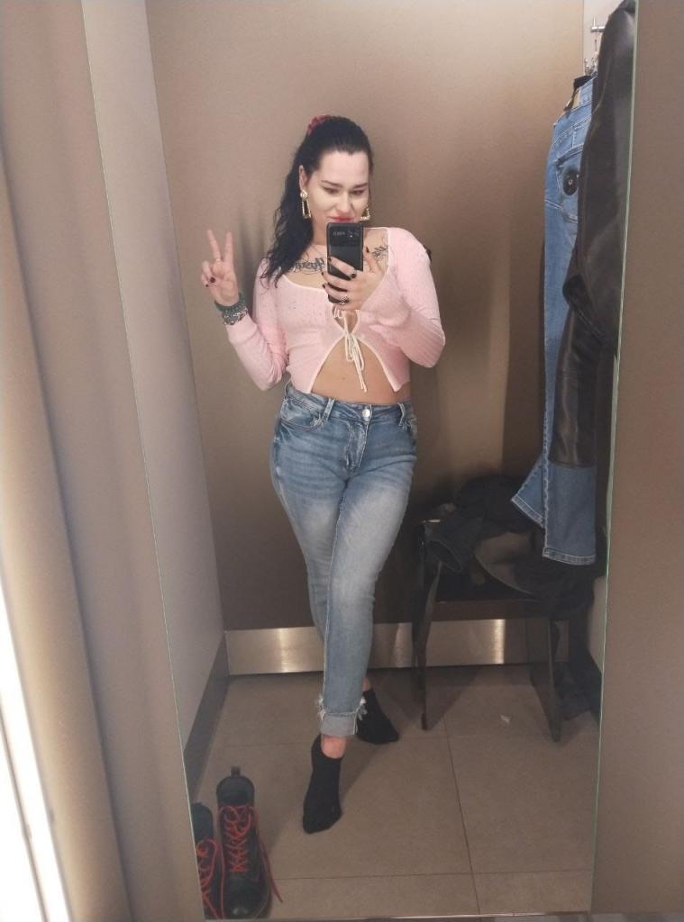 634287277: Chica busca chico en Almería