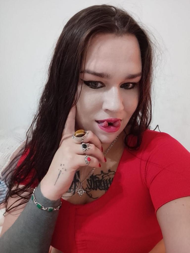 Chica busca chico en Almería: 
