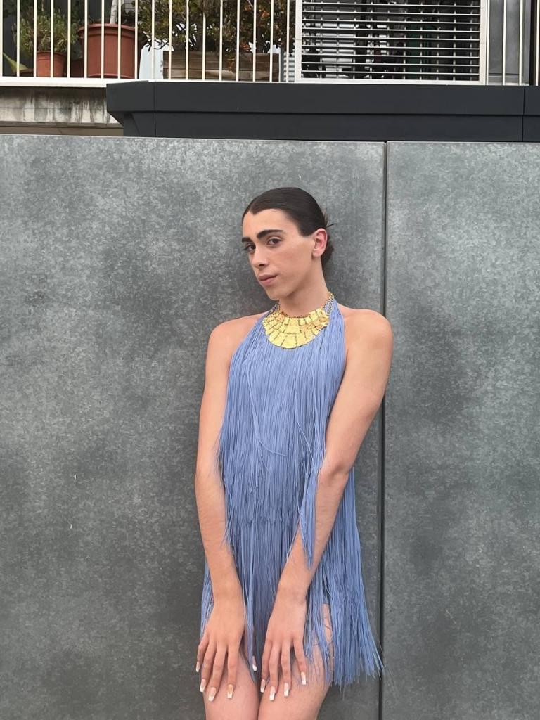 672089334: Transexual en Barcelona