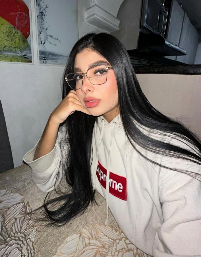 Chica busca chico en Cádiz: 