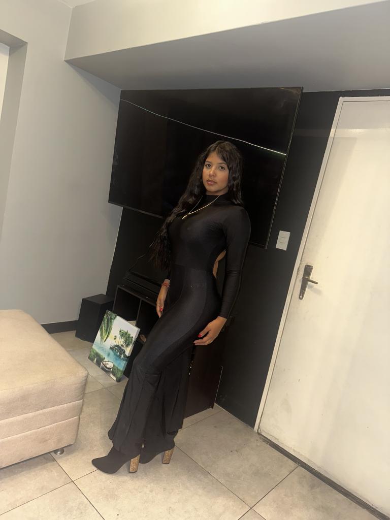 658385979: Chica busca chico en Málaga