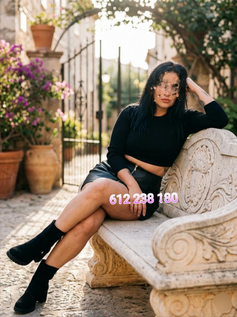 612238180: Chica busca chico en Navarra