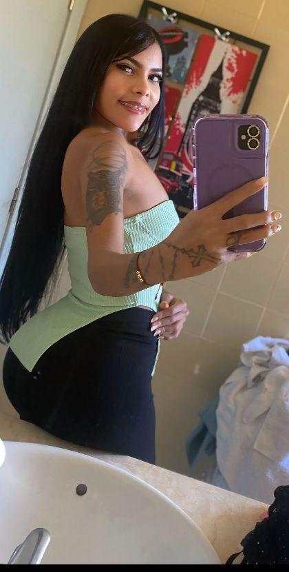 Chica busca chico en Sevilla: 