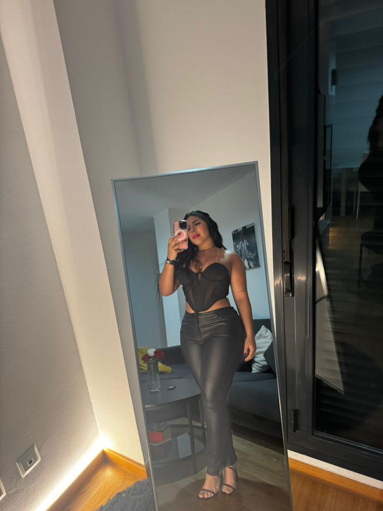 Chica busca chico en La Coruña: 