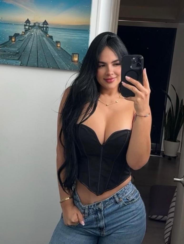 Chica busca chico en Cádiz: 