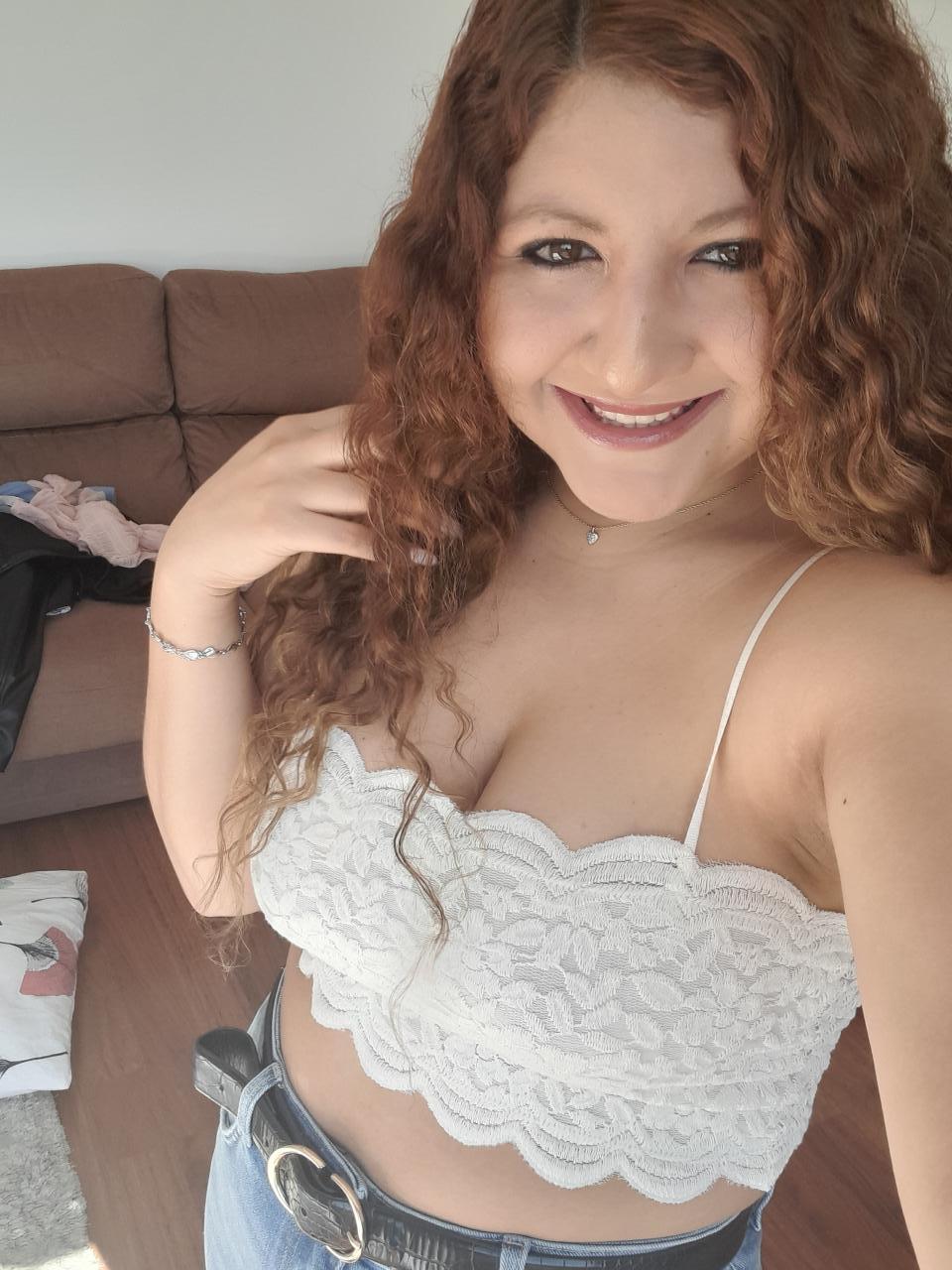 Chica busca chico en Almería: 