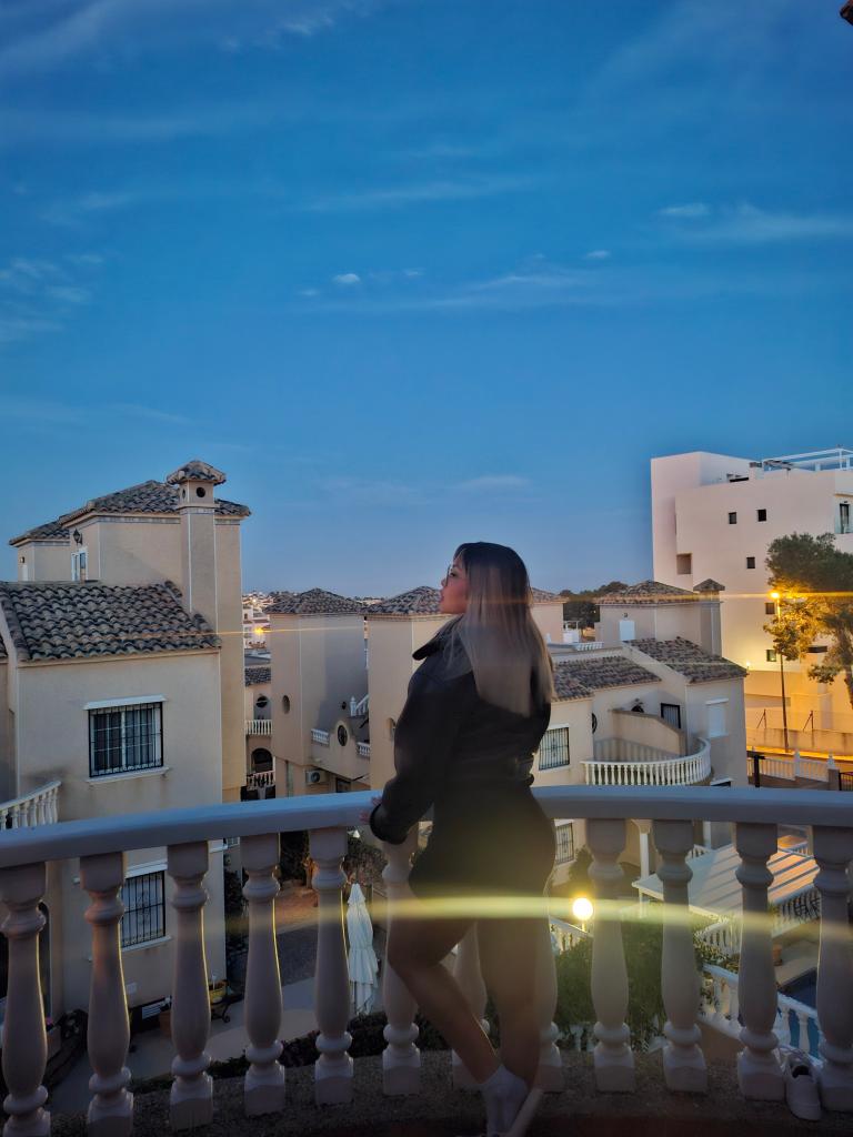 Chica busca chico en Menorca: 