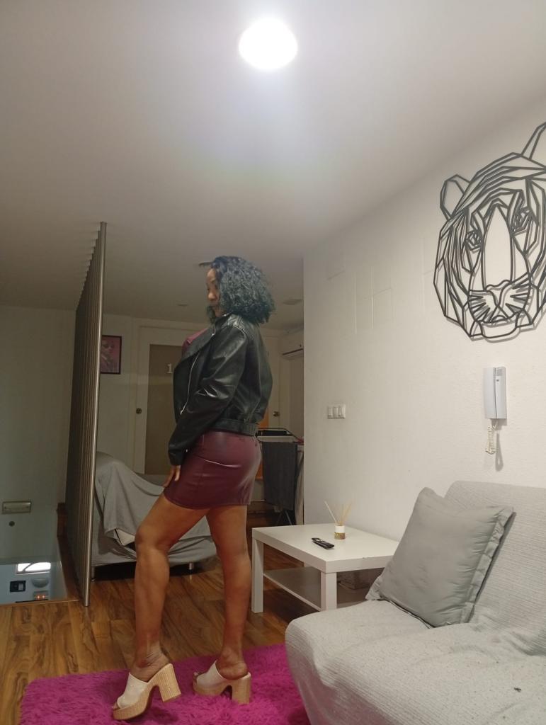 632717342: Chica busca chico en Murcia