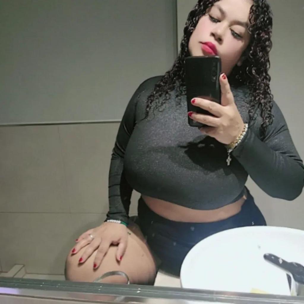 600320605: Chica busca chico en Madrid