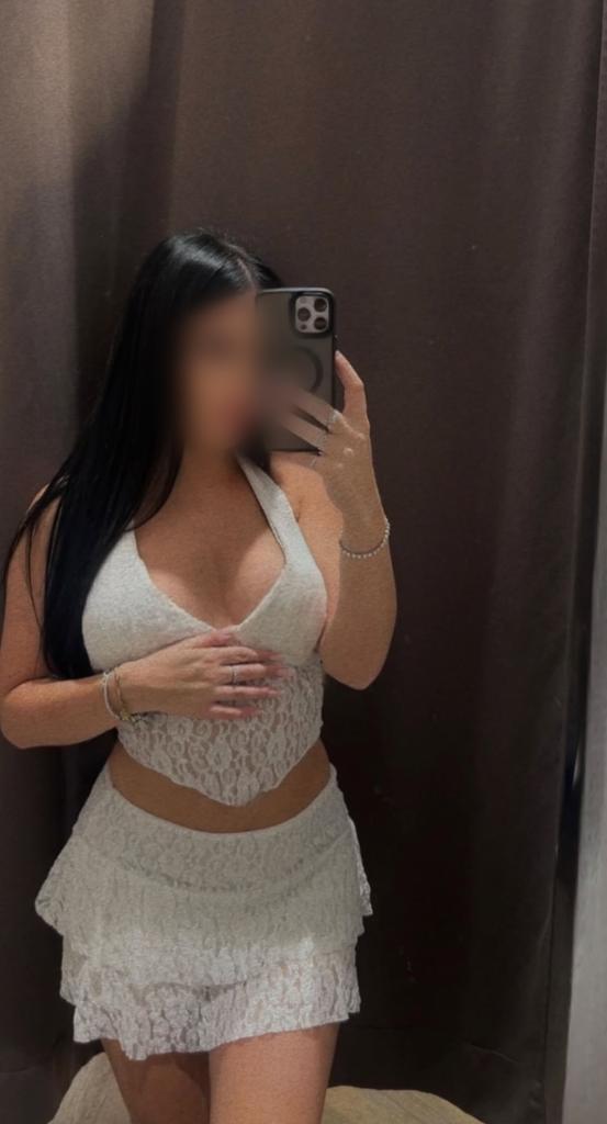 Chica busca chico en Málaga: Chica busca chico