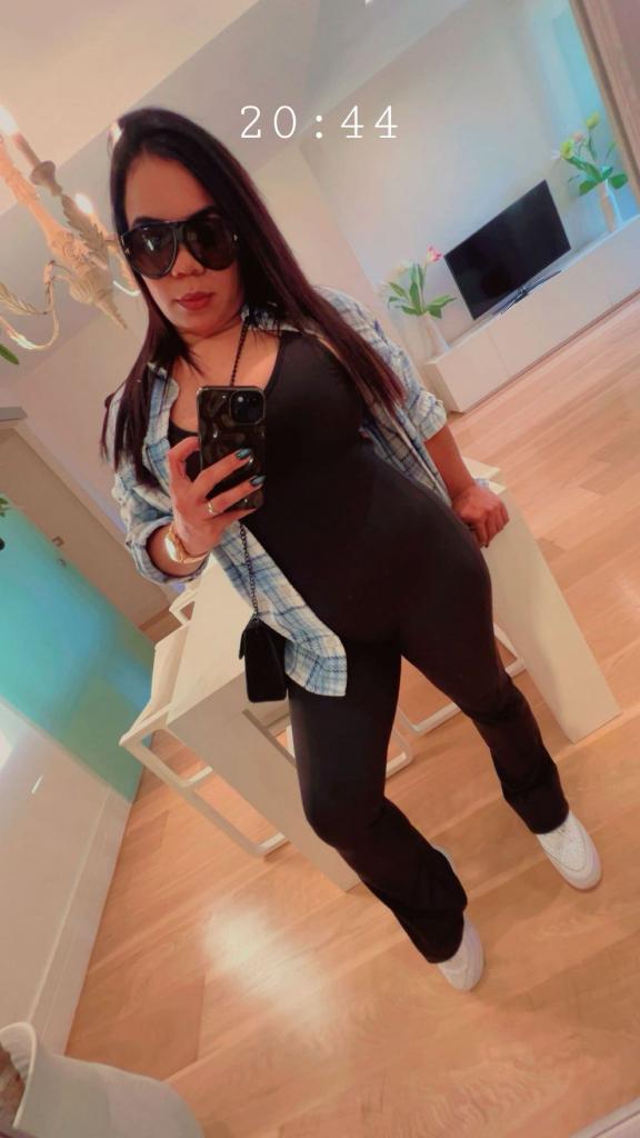 664207015: Chica busca chico en Córdoba