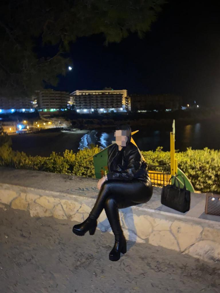 Chica busca chico en La Coruña: 