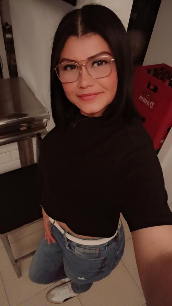 Chica busca chico en Barcelona: 