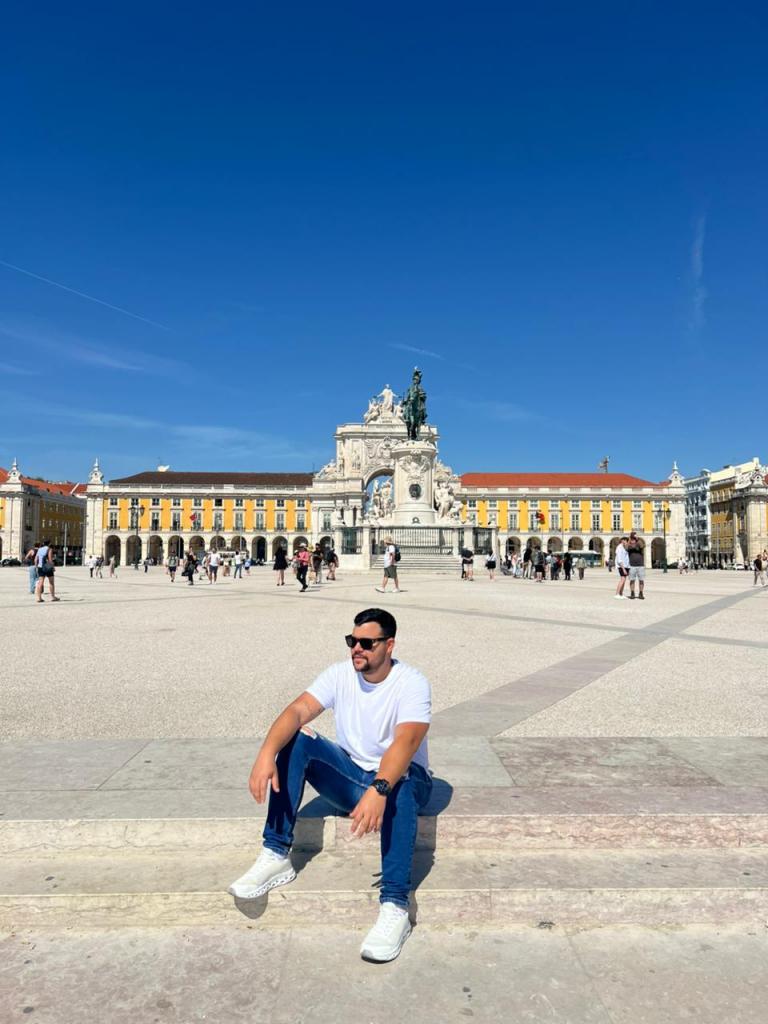 624936070: Chico busca chica en Zaragoza