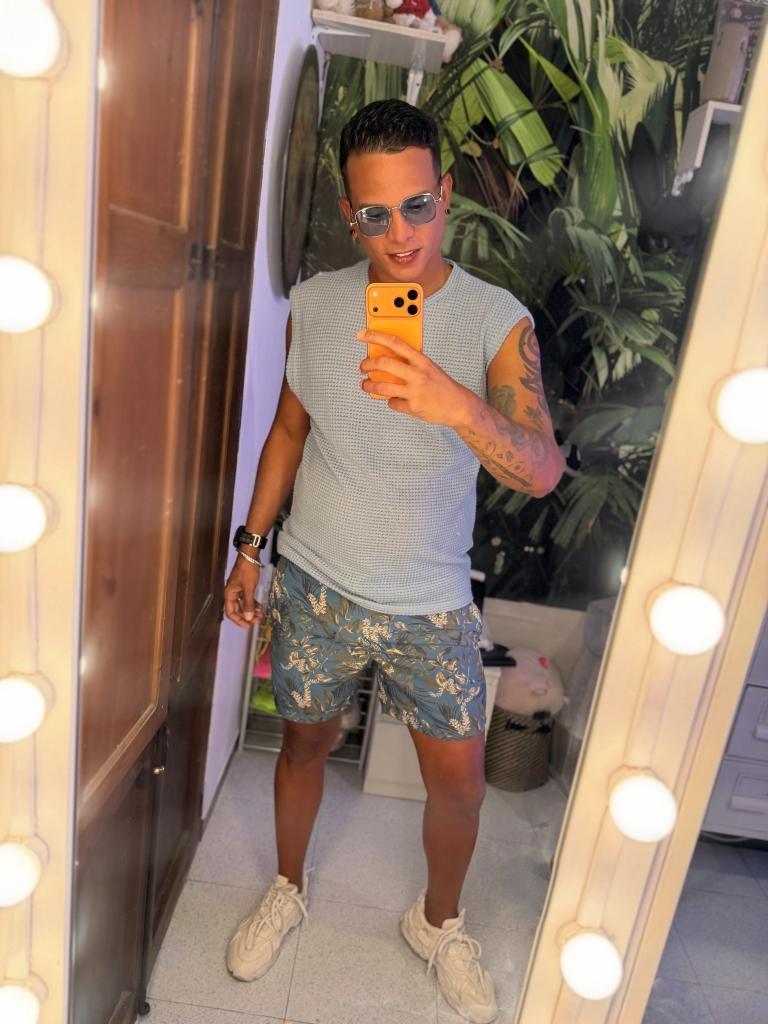 Chico busca chica en Mallorca: 