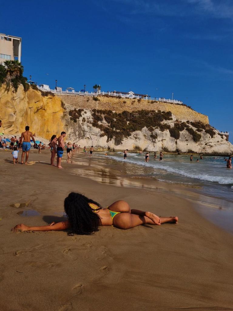 631338708: Chica busca chico en Tarragona