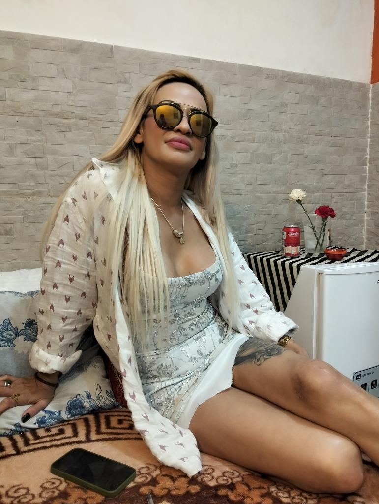 613853882: Chica busca chico en Granada