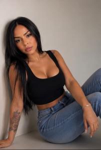 644040763: Chica busca chico en Málaga