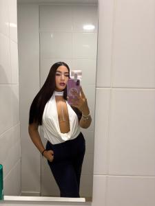 679160776: Chica busca chico en Alicante