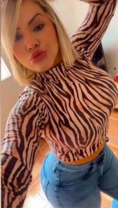 664377991: Chica busca chico en La Coruña