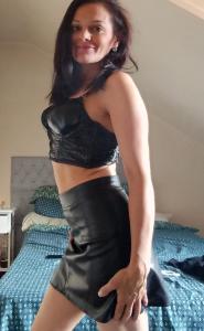 677549270: Chica busca chico en Pontevedra