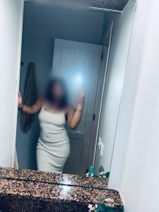 613385325: Chica busca chico en La Coruña